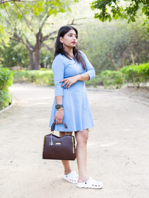 Luxe Brown Handbag with Gold Accents - Image 2