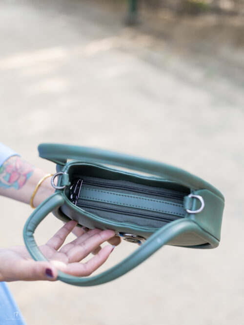 Chic Green Handbag - Image 2