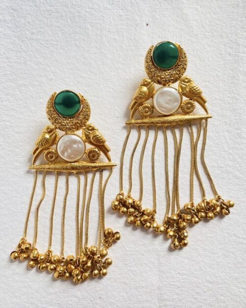 Traditional gold-plated brooch with bird motifs and cascading chain tassels. - Image 2