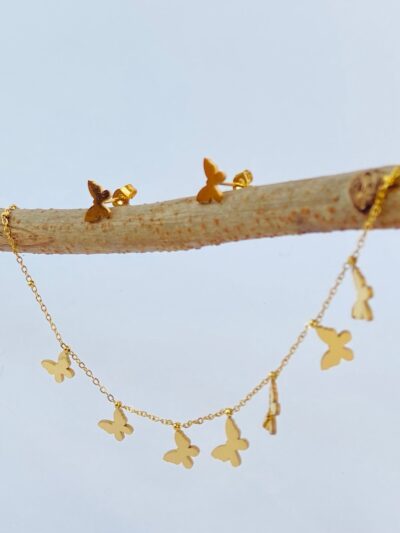 Let your style take flight with this golden butterfly set—light, lovely, and lasting🦋🦋