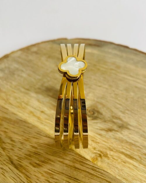 Elegant gold cuff bracelet with a white floral center for timeless style♥️♥️ - Image 4
